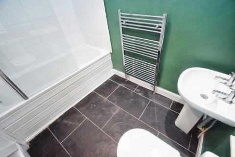 16 Green Mount, Baildon, Shipley, BD17 7NJ