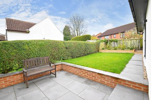 3 bedroom semi-detached house for sale, Yew Tree Lane, Harrogate