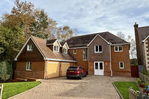 5 bedroom detached house for sale, Portmore Close, Broadstone