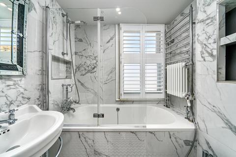 4 bedroom end of terrace house for sale, Burnaby Street, Chelsea