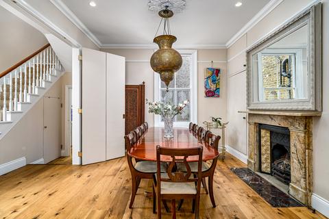 4 bedroom end of terrace house for sale, Burnaby Street, Chelsea