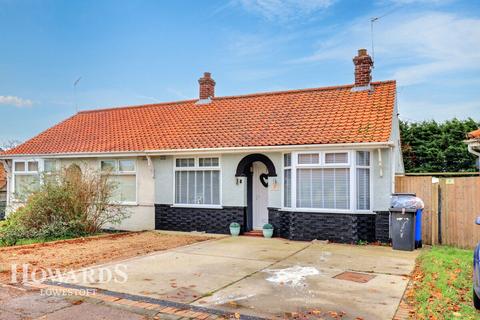 2 bedroom semi-detached bungalow for sale, Edgerton Road, Lowestoft