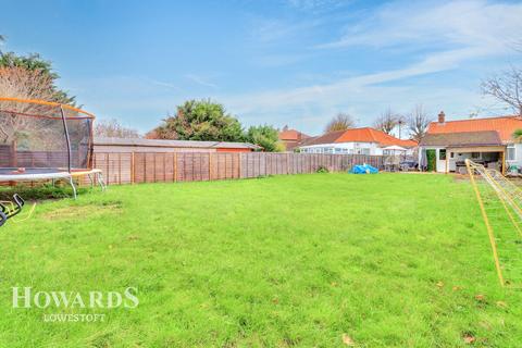 2 bedroom semi-detached bungalow for sale, Edgerton Road, Lowestoft