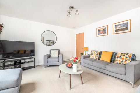 2 bedroom apartment for sale, Clarkston Road, Muirend, Glasgow