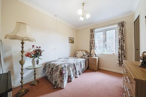 2 bedroom flat for sale, Lansdown Road, Sidcup DA14