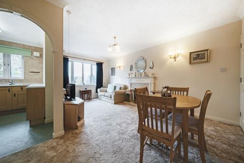 2 bedroom flat for sale, Lansdown Road, Sidcup DA14