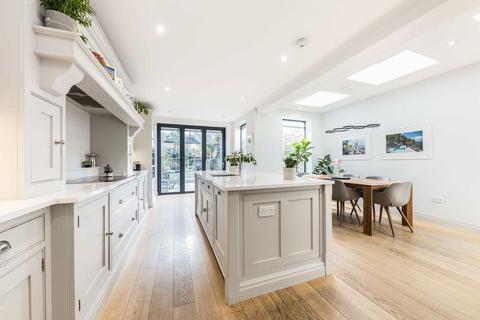 5 bedroom house to rent, Wolseley Gardens, London W4