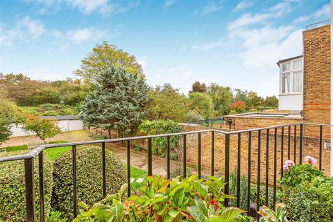 2 bedroom flat to rent, Castelnau, Barnes, SW13