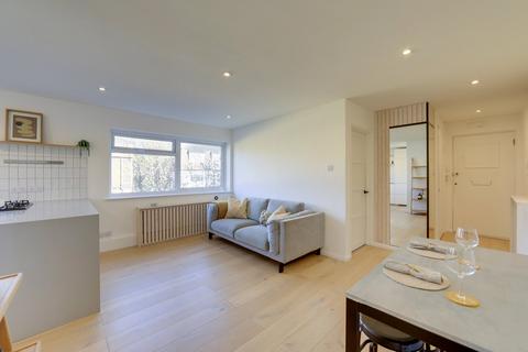 1 bedroom flat for sale, Dacres Road, Forest Hill, London, SE23