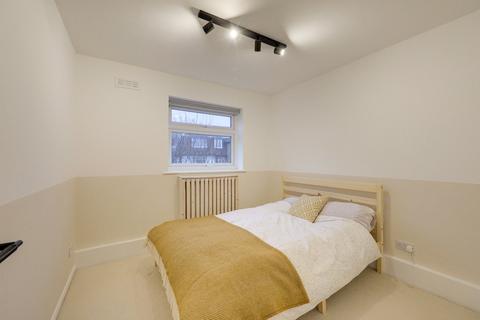 1 bedroom flat for sale, Dacres Road, Forest Hill, London, SE23