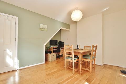 13 Connaught Road, Brookwood, Woking, GU24 0ES