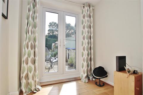 13 Connaught Road, Brookwood, Woking, GU24 0ES