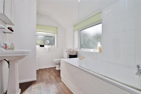 13 Connaught Road, Brookwood, Woking, GU24 0ES