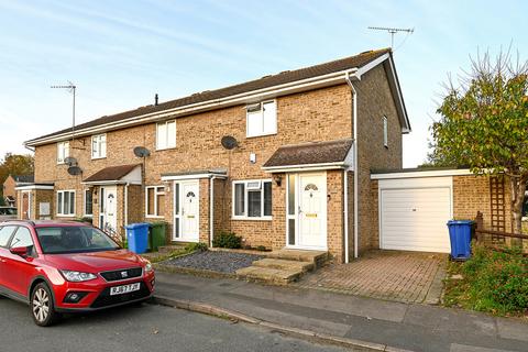 2 bedroom end of terrace house for sale, Inverness Way, Sandhurst GU47