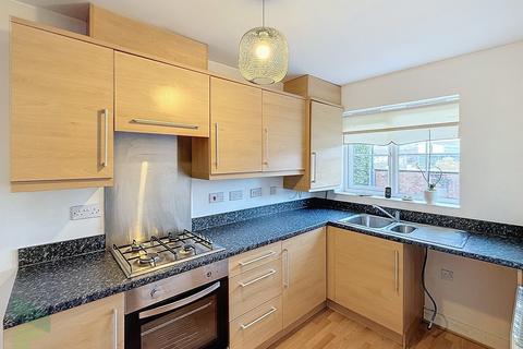 3 bedroom townhouse for sale, Burton Close, Darwen