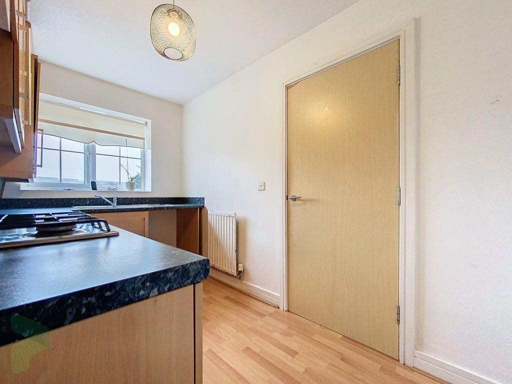 Fully Fitted Kitchen