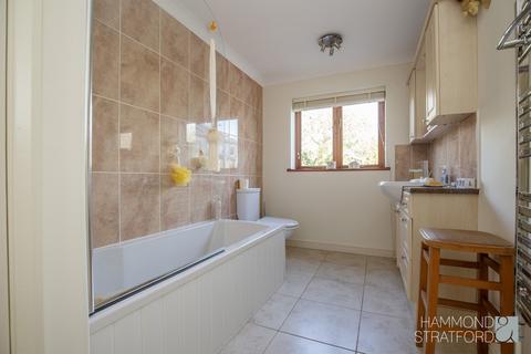 29 Buckingham Drive, Hethersett, Norwich, NR9 3HT