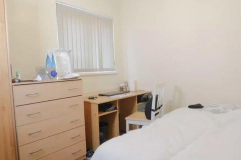 3 bedroom house share to rent, St. Helens Road, Swansea