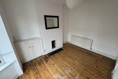 3 bedroom terraced house for sale, Danvers Road, West End, Leicester