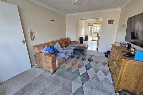 3 bedroom semi-detached house for sale, Roman Way, West Sussex BN42