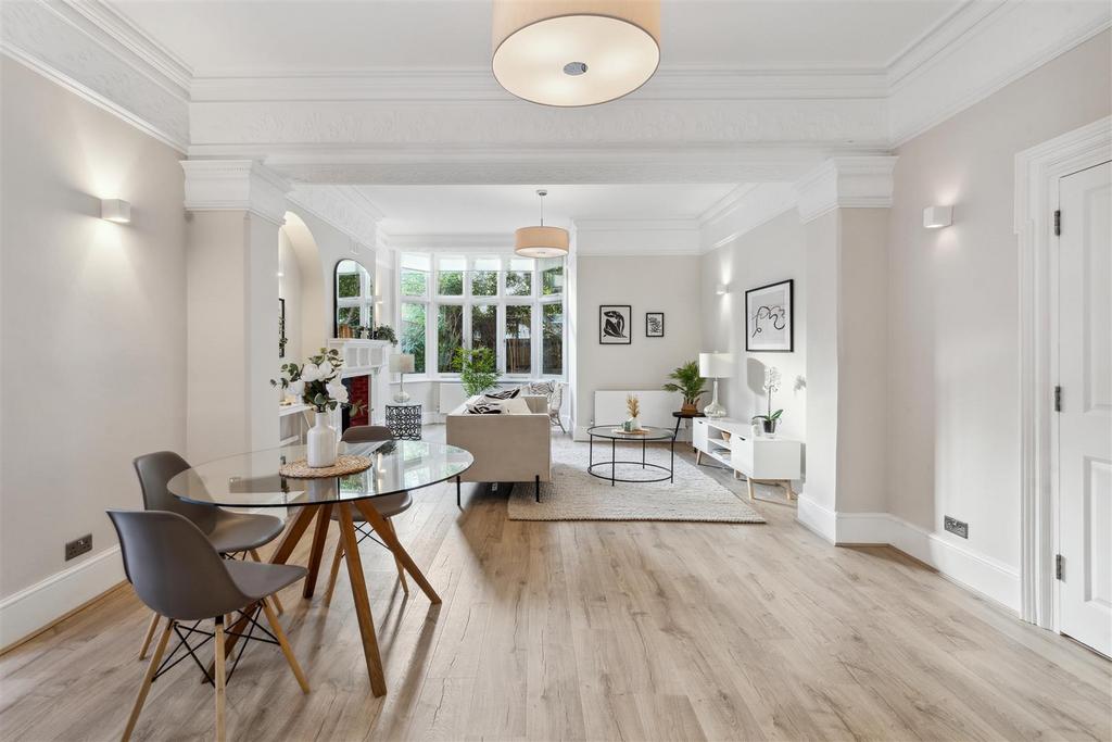The Avenue, W4 - FOR SALE