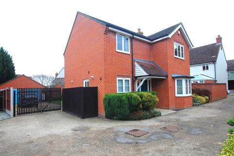 4 bedroom detached house for sale, Kiltie Road, Tiptree