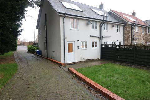 3 bedroom detached house to rent, St. Mary's Walk, Swanland