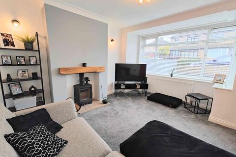 3 bedroom end of terrace house for sale, Greenland Avenue, Queensbury BD13