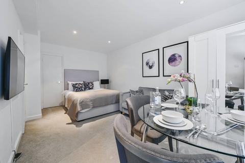 Studio to rent, Hill Street, W1, Mayfair, London, W1J