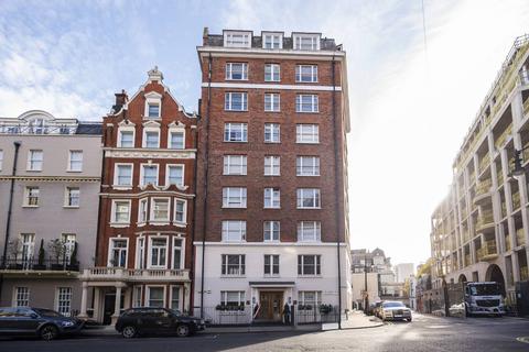 Studio to rent, Hill Street, W1, Mayfair, London, W1J