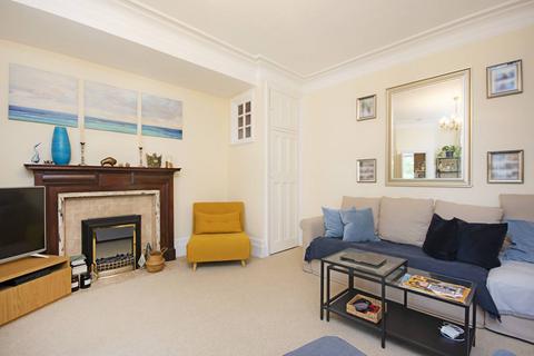 1 bedroom flat for sale, Grove End Road, St John's Wood, London, NW8