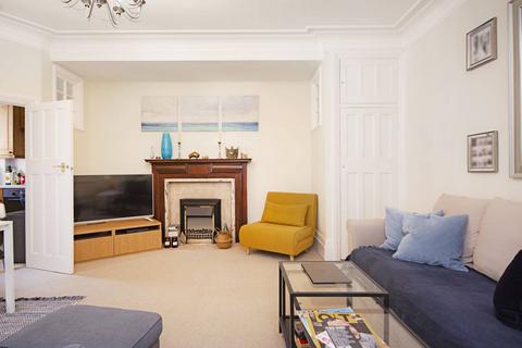 1 bedroom flat for sale, Grove End Road, St John's Wood, London, NW8