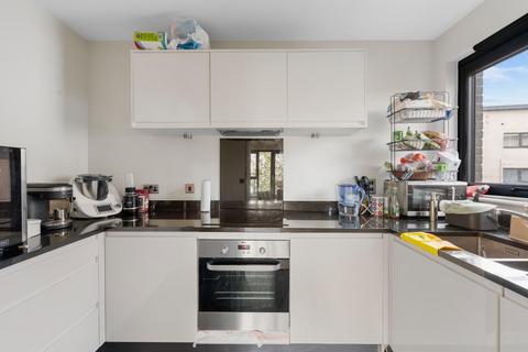 2 bedroom apartment for sale, Green Lanes Walk, London, N4