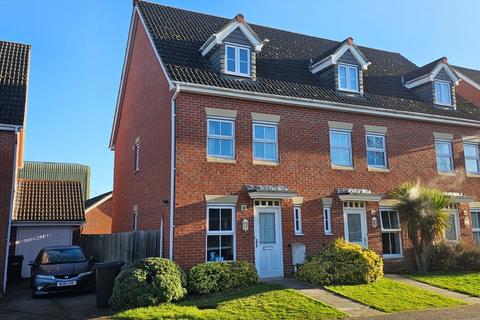 3 bedroom end of terrace house for sale, Buttermere Close, Melton Mowbray