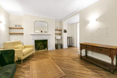 2 bedroom apartment to rent, Bolingbroke Grove, London, SW11