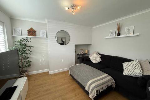 2 bedroom semi-detached house for sale, Tennyson Walk, Northfleet