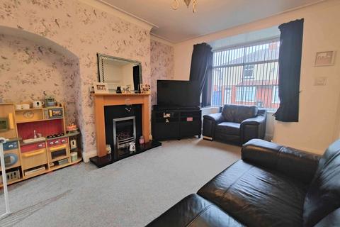 2 bedroom semi-detached house for sale, Robertson Avenue, Brighouse HD6