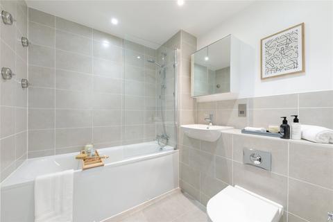 3 bedroom flat to rent, Adlay Apartments, 3 Millet Place, London