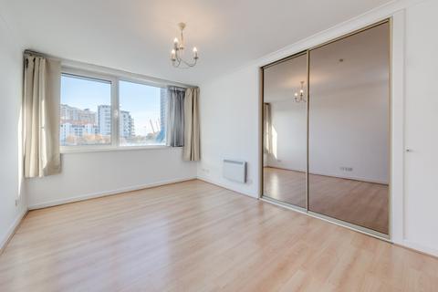 2 bedroom flat for sale, Boardwalk Place, London