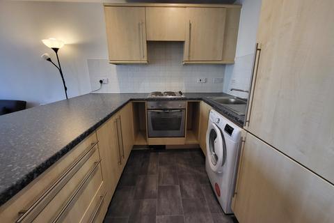 2 bedroom flat to rent, Ellis Street, Hulme, Manchester. M15 5TA