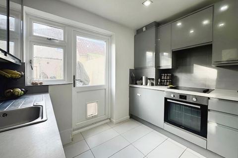 2 Walter Walk, Edgware, HA8 9ES