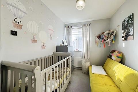 2 Walter Walk, Edgware, HA8 9ES
