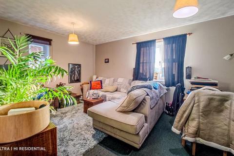 2 bedroom flat for sale, Garrick Drive, West Thamesmead, SE28