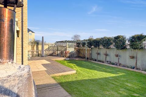 4 bedroom detached house for sale, Pochard Way, South Cerney