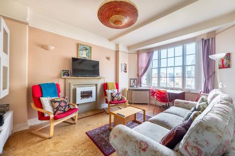 1 bedroom flat for sale, Queensway, Bayswater, London, W2