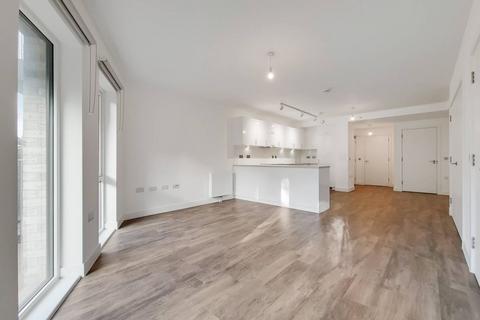 3 bedroom flat to rent, Adlay Apartments, Silvertown, London, E16