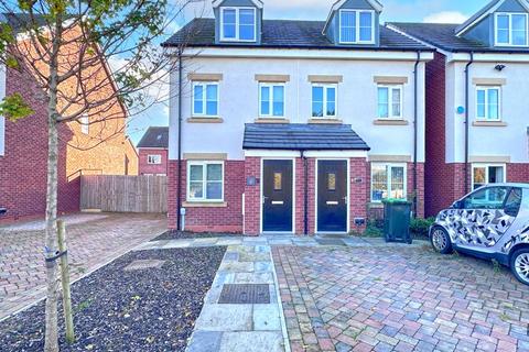 3 bedroom semi-detached house for sale, Liberty Lane, WEST BROMWICH, B70 0FL