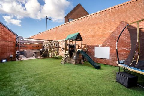 9 Craven Close, Lightmoor, Telford, TF4 3GD