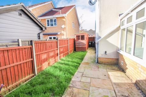 4 bedroom semi-detached house for sale, Fallow Crescent, Botleigh Lakeside, Hedge End, SO30