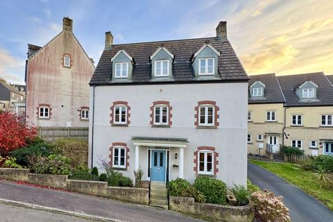 4 bedroom detached house for sale, Treffry Road, Truro